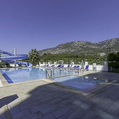 아파트 W Balcony And Shared Pool 7 Min To Coast