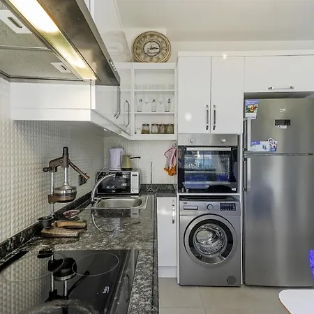 W Balcony And Shared Pool 7 Min To Coast Apartman